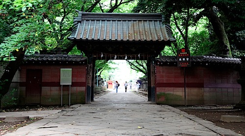 Entrance to Toshogu-jinja