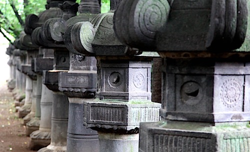 Lanterns in Toshogu-jinja