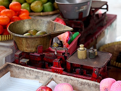 Weights for measuring fruit