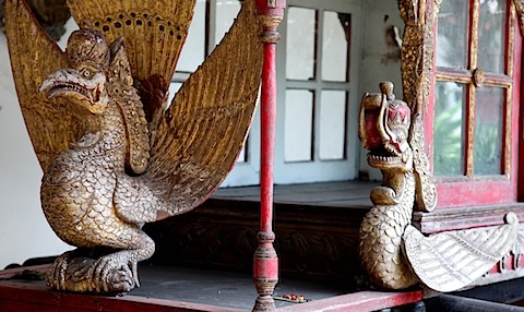 Palanquin Detail