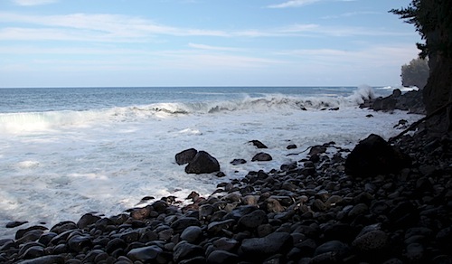 Breakers at Kolekole Beach park