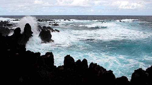 Surf at Laupahoehoe