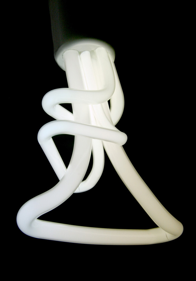 PLUMEN low-energy lightbulb (Prototype)