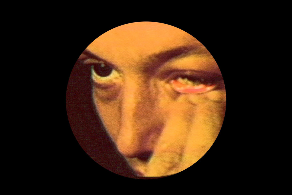 El Diablo en la Piel (Devil in the Flesh)
