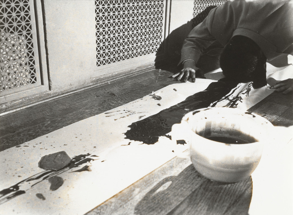 La Monte Young's Composition 1960 #10 (to Bob Morris) performed by Nam June Paik during Fluxus Internationale Festspiele Neuester Musik, Städtisches Museum, Wiesbaden, September 1–23, 1962