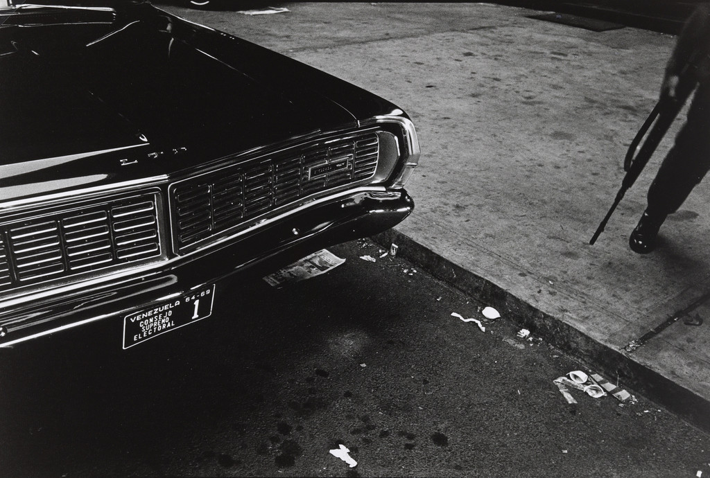 Car and Gun, Caracas