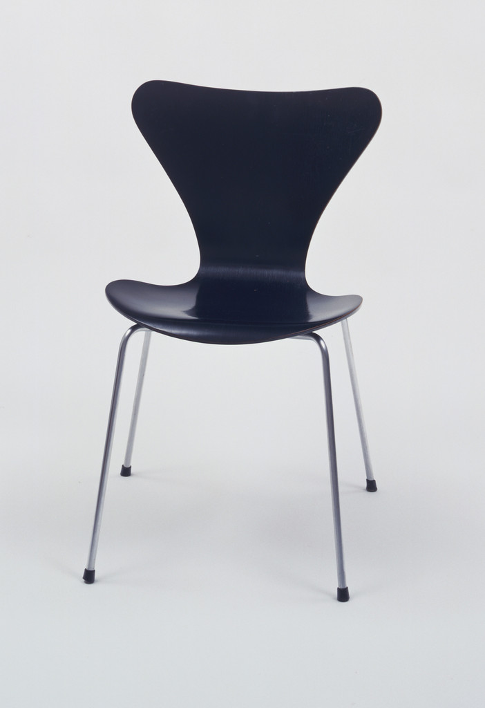 Chair Series 7 (3107)