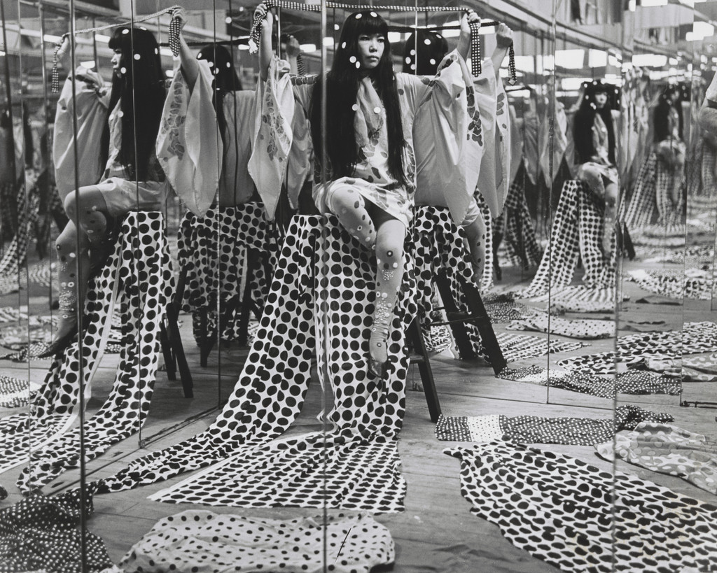 Mirror Performance, New York