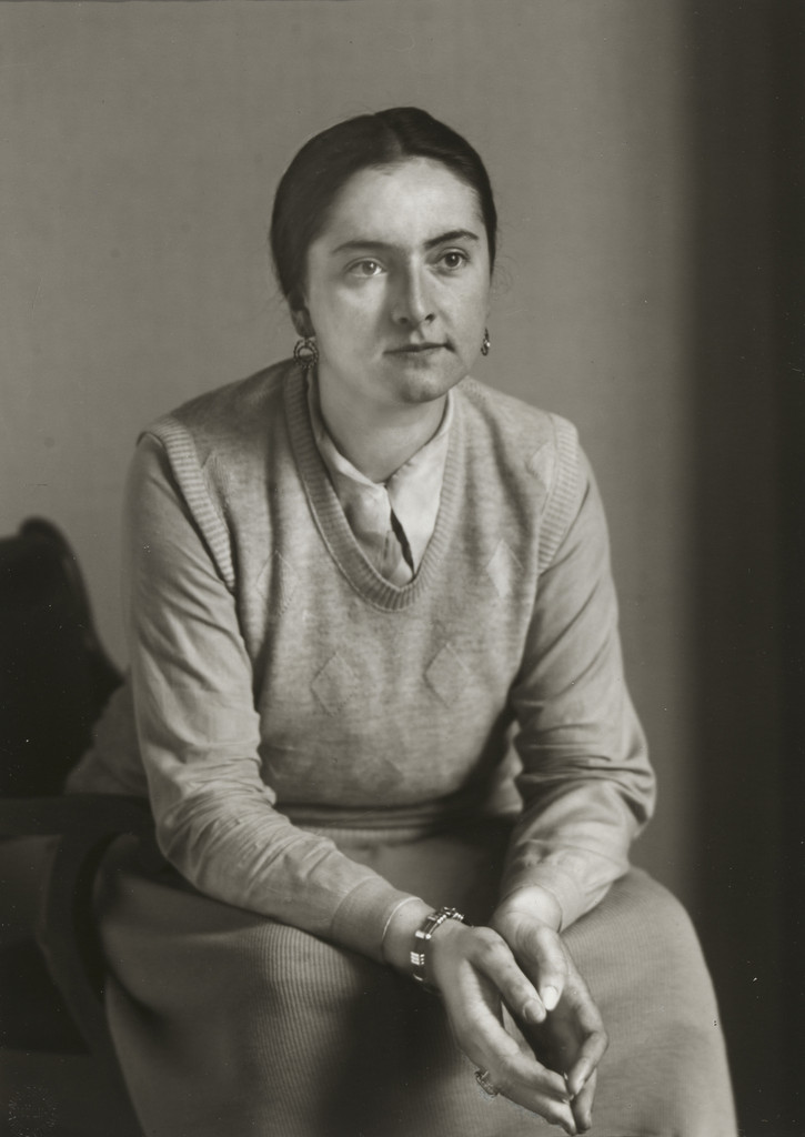Sculptress [Ingeborg von Rath]