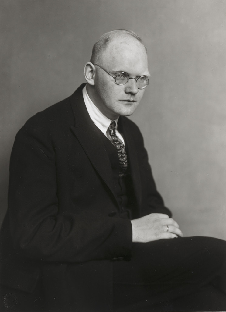 Writer and Journalist [Otto Brües]