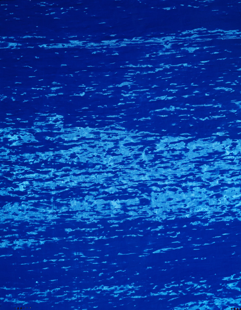 Blue Mirror Cloth with Wrinkles