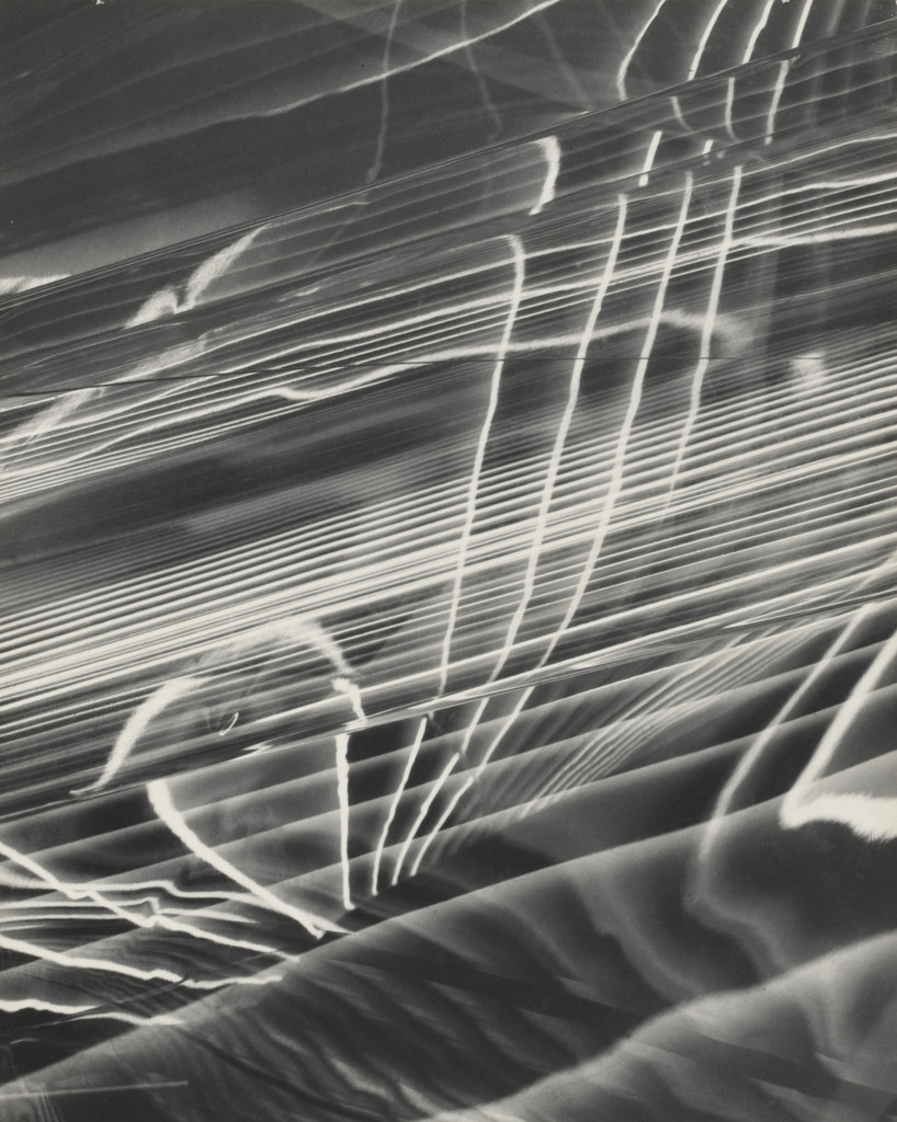 Fluid Light--Winds between the Worlds