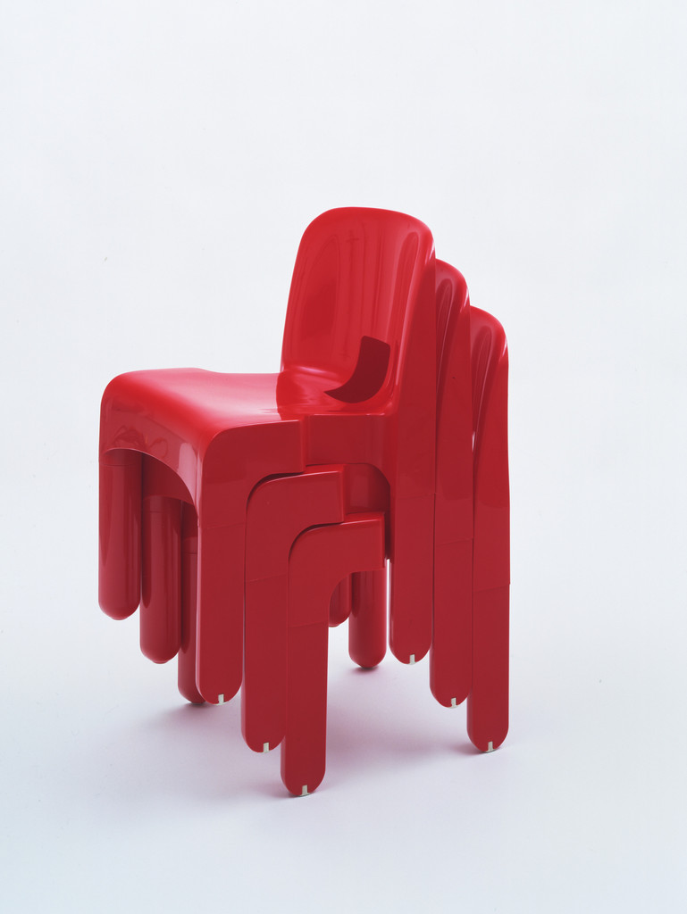 Universale stacking side chairs