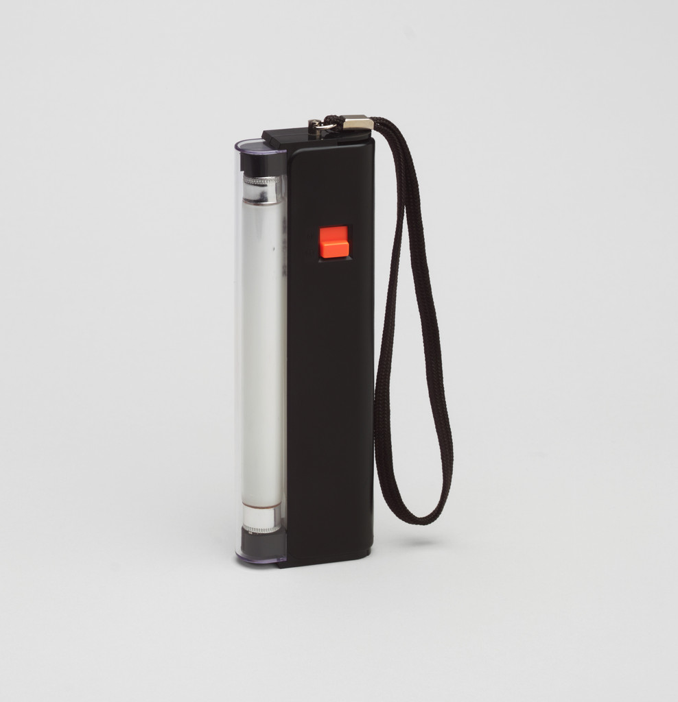 Flourescent Flashlight (model 10015)