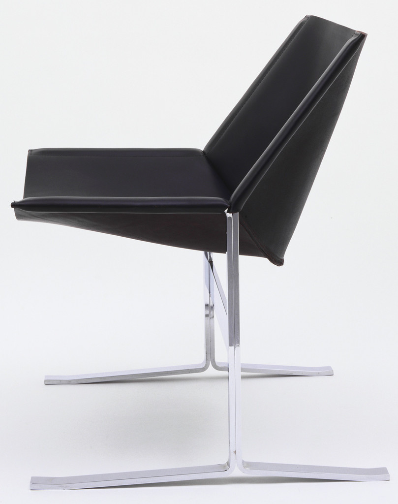 Chair (model 248)