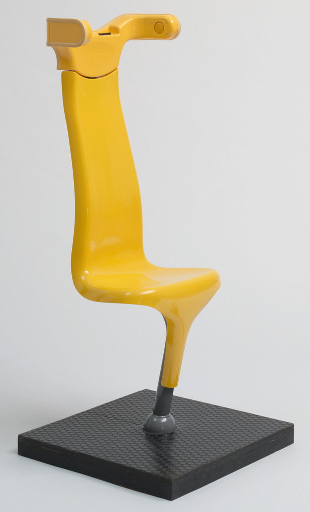 The Multilingual Chair