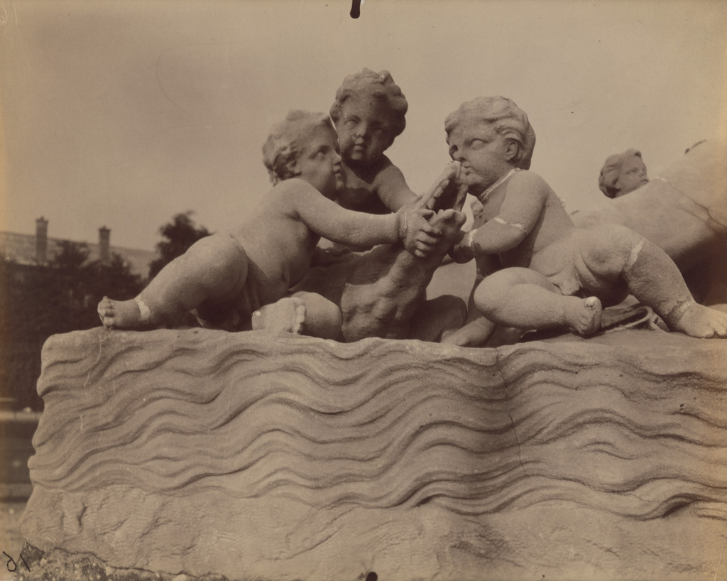 Tuileries - Le Nil par / Bourdie (Detail) / (1e arr)
