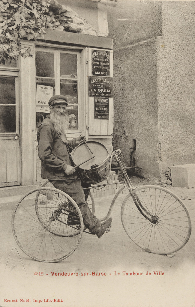 Le tambour de ville sur tricycle, Vendeuvre-sur-Barse