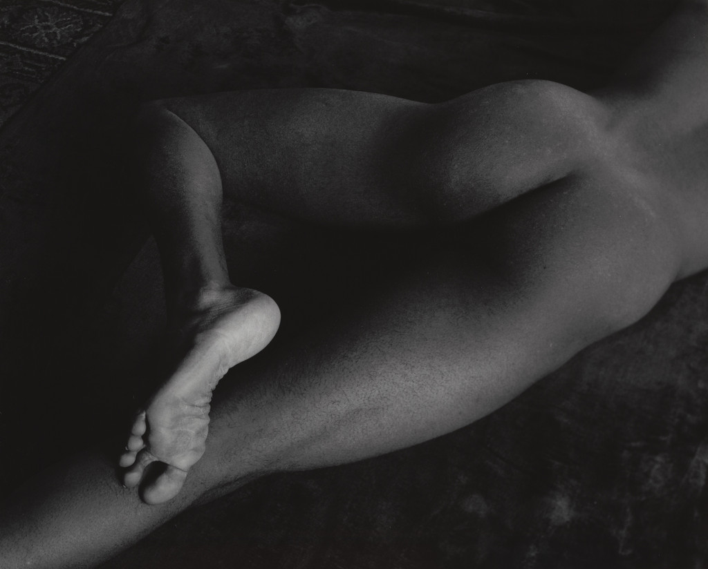 Nude, Bare Foot