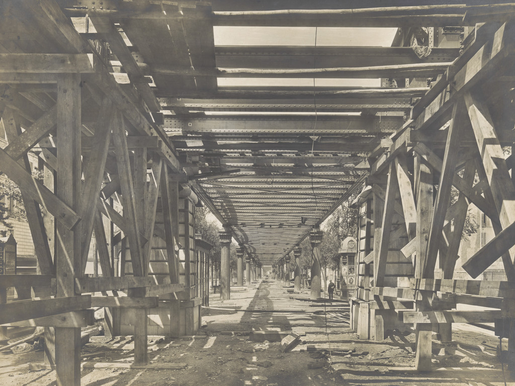 Construction of the Paris Metro