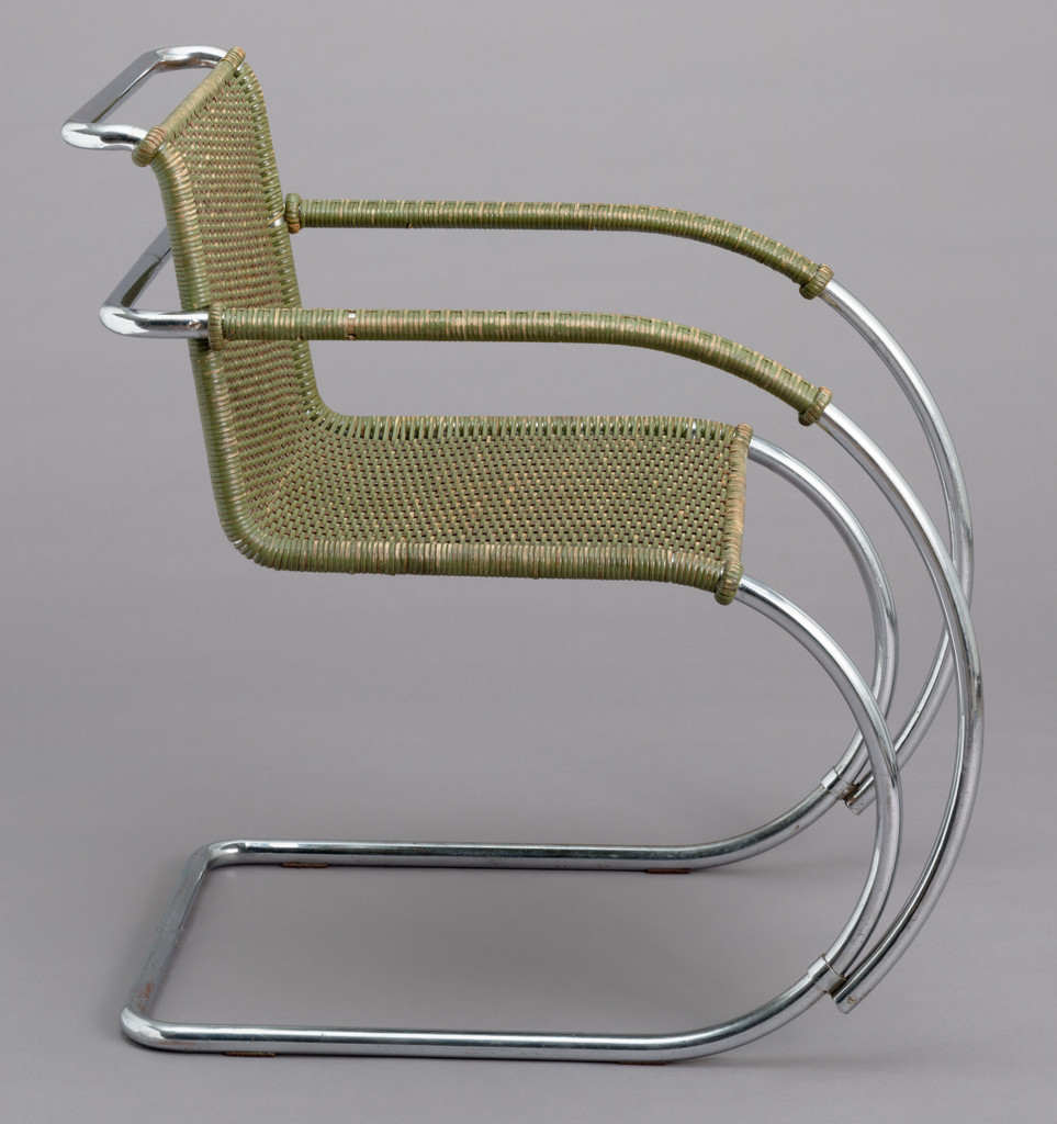 MR20 Armchair